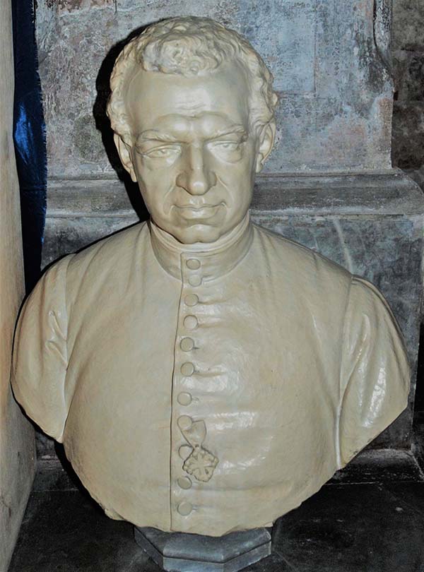 Busto di Gaspare Saccarelli